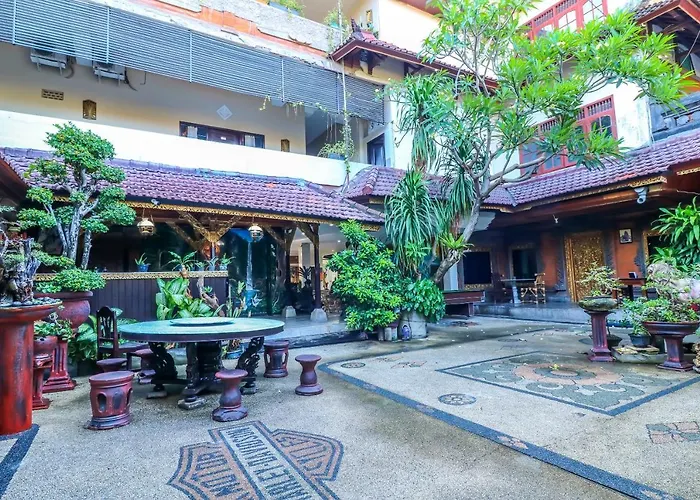 Hotel Capital O 1666 Grand Pudjawan Near