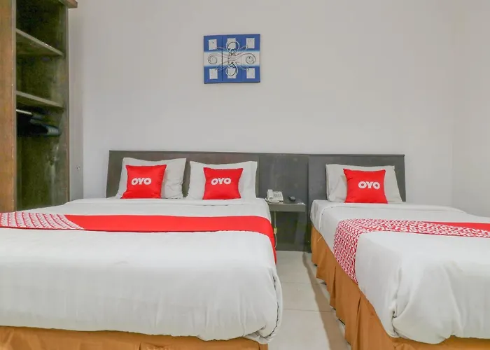 Capital O 1666 Grand Pudjawan Near Hotel 2*