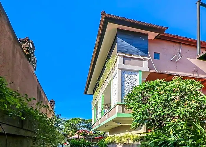 Capital O 1666 Grand Pudjawan Near 2* Kuta (Bali)